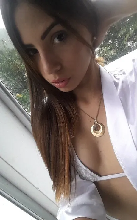 Irmak - Belgrat VIP Escort Bayan Modeli - Gerçek Fotoğraflı İlan